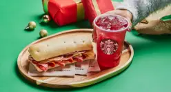 Disfruta una experiencia única en Starbucks. No aplica para bebidas embotelladas. Conoce más en https://starbucks.com.co